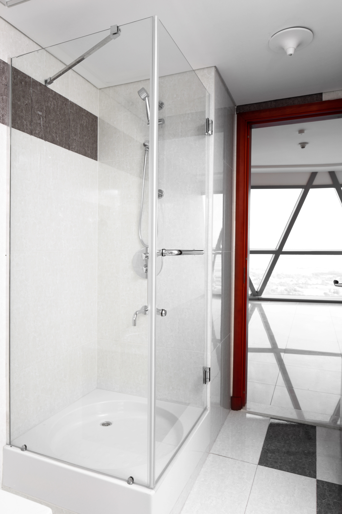 Renovacija kupaonica – tuš kabine inspirirane putovanjima